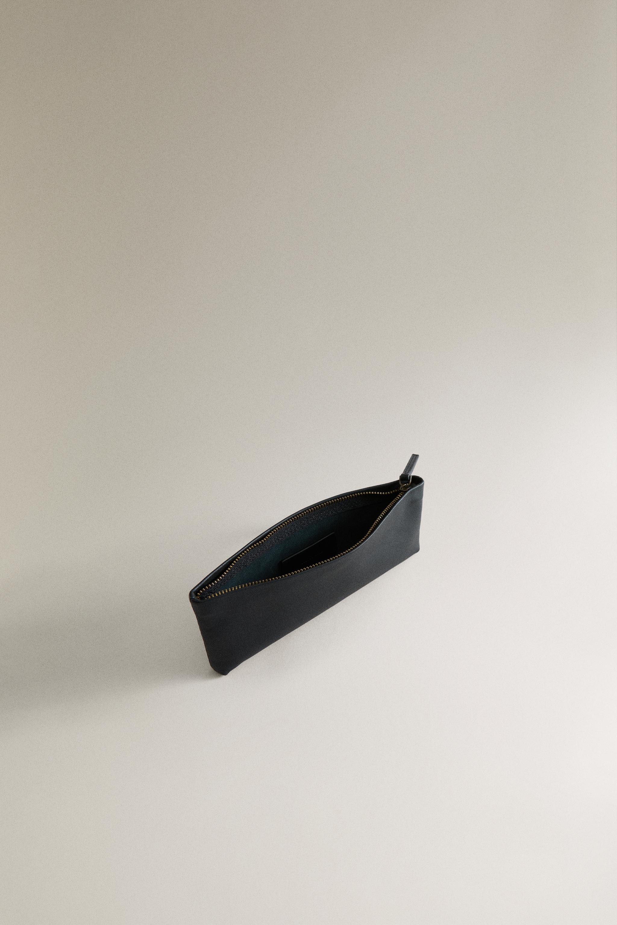 LEATHER STORAGE CASE